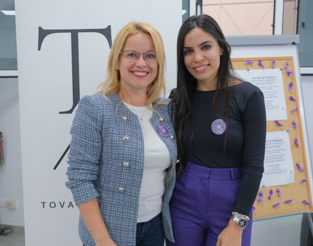 LA CONCEJALA ESTHER MARTIN Y LA PONENTE PATRICIA MARTIN TOVAR