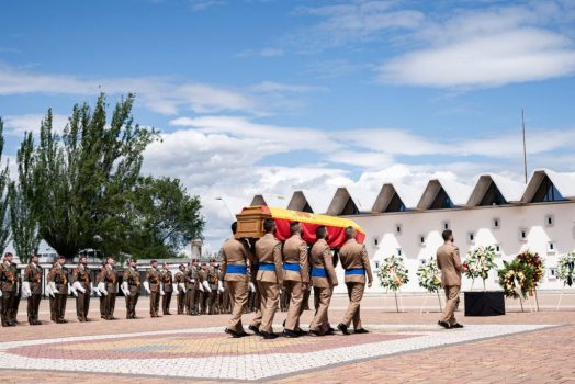 Las Fuerzas Armadas honran la memoria del cabo fallecido en Polonia, ejemplo de entrega