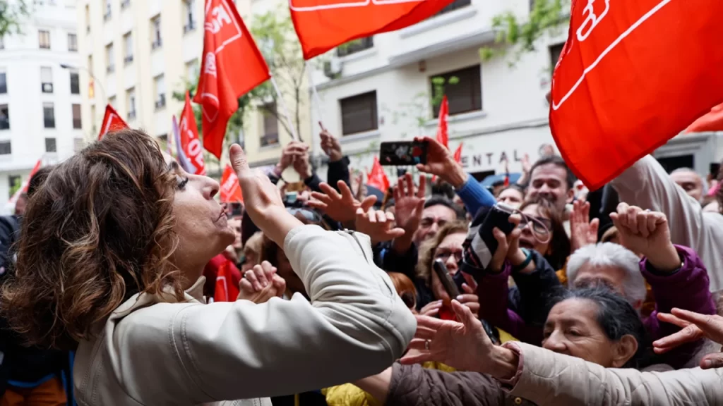 maria-jesus-montero-simpatizantes-psoe-ferraz