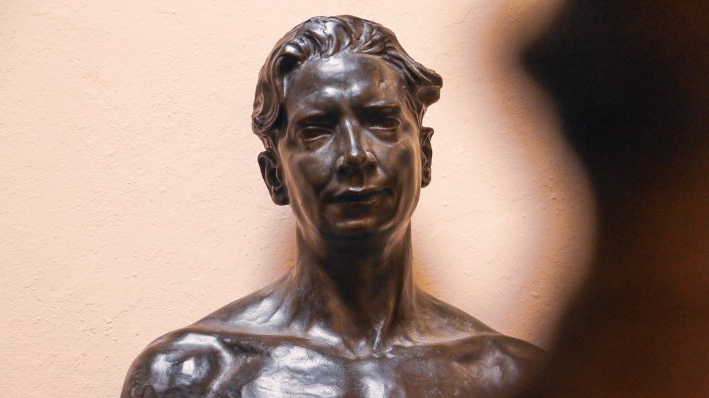 Busto del poeta Tomás Morales