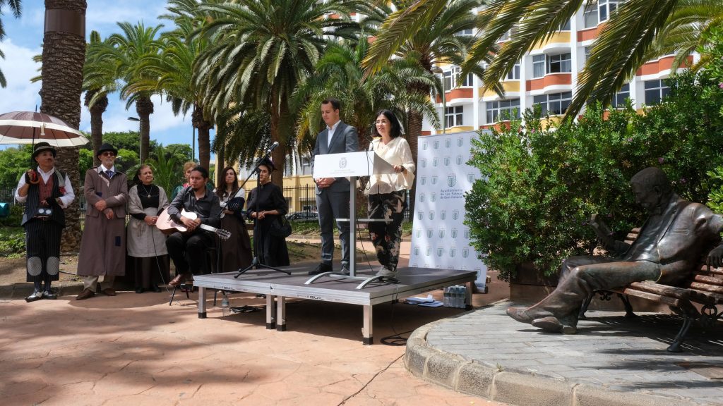 Ciudad Alta y sus colectivos rinden homenaje a Galdós por el 181 aniversario de su nacimiento 3