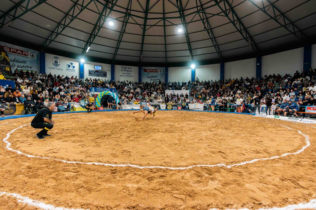 FOTO. Imagen de archivo. Terrero de lucha de Vecindario en Gran Canaria (1)