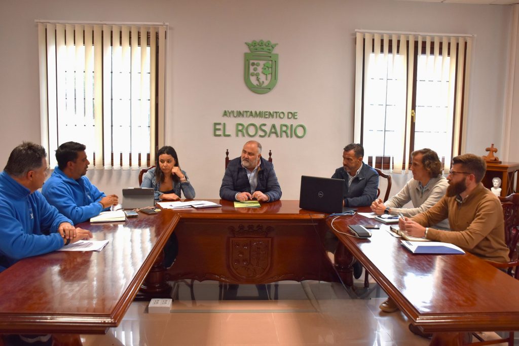 Firma contrato mantenimiento depuradoras