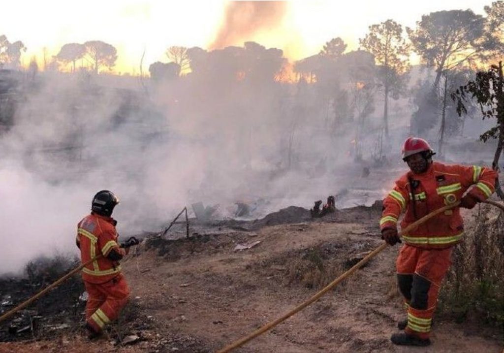 Un incendio afecta a un asentamiento chabolista en Huelva, desalojado a tiempo sin heridos