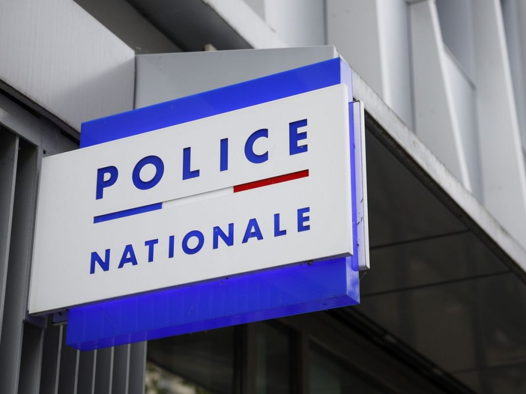 Un policía herido de gravedad en París disparado por un detenido que le robó el arma