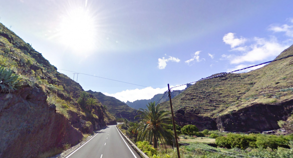 110624 Tramo de carretera de la vía CV-1 que une el casco de San Sebastián con Chejelipes