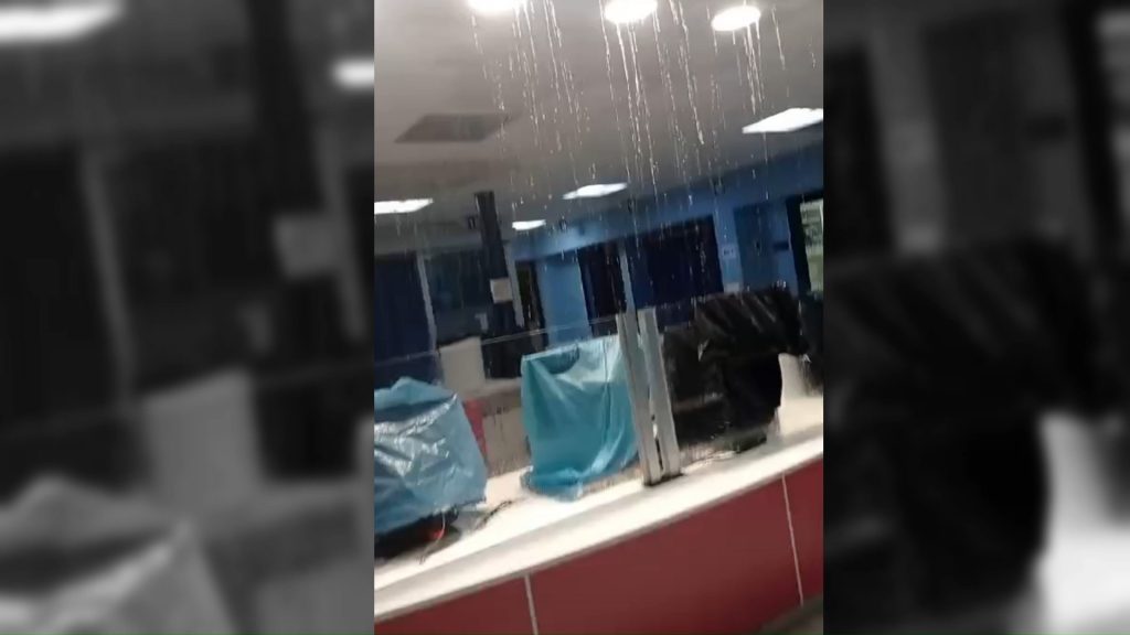 Cerradas las Urgencias del Hospital de Mendaro (Guipúzcoa) tras ceder un techo por lluvias