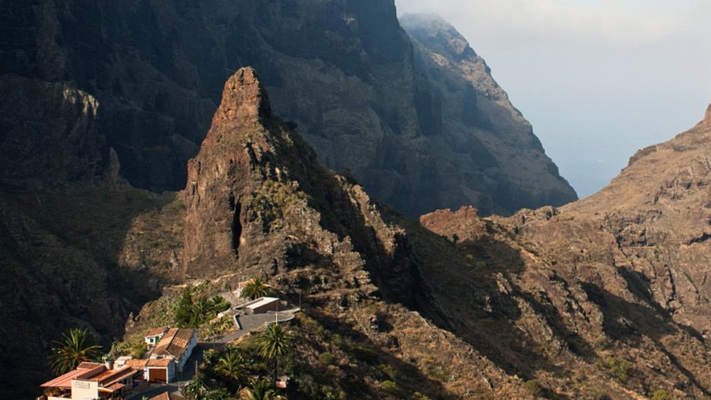 Estabilizado el conato de incendio en Buenavista del Norte (Tenerife)