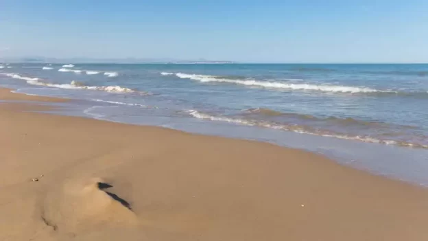 Muere un hombre de 77 años cuando se bañaba en una playa de Alicante,el cuarto en 48 horas