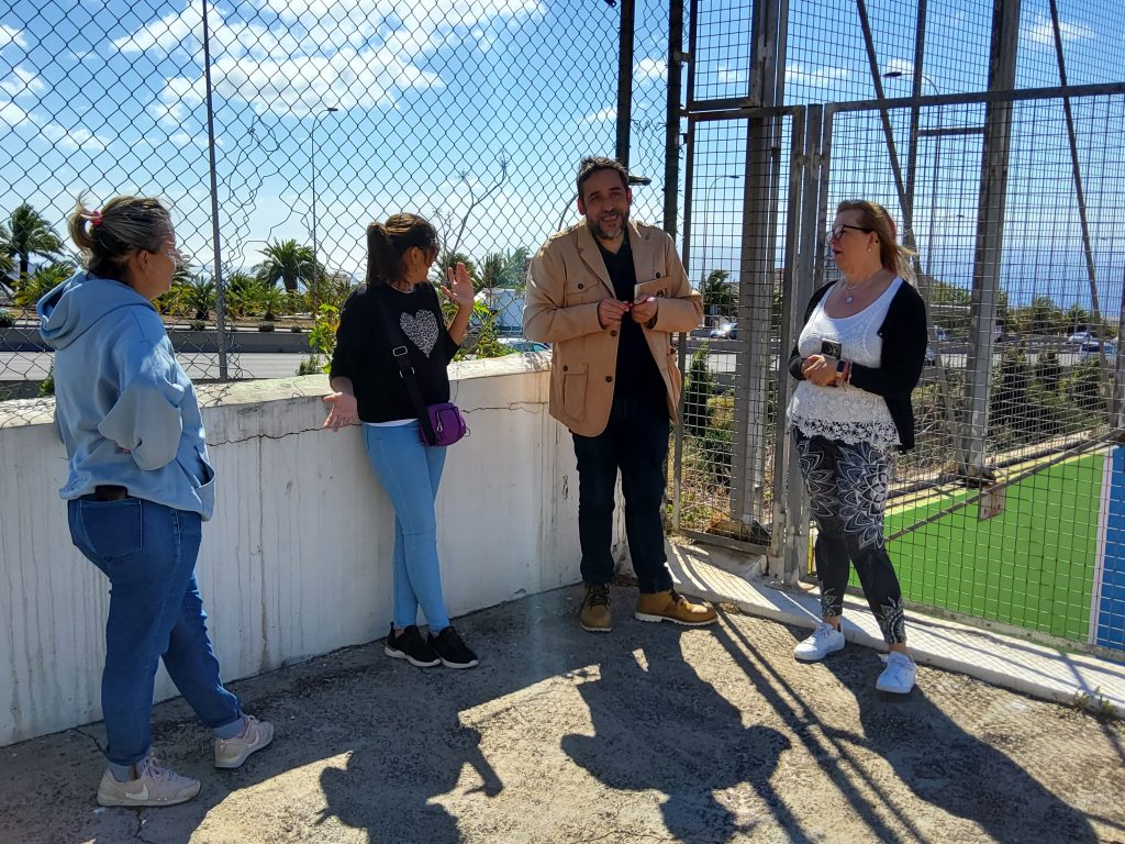 Rubens Ascanio con la comunidad educativa en el CEIP Las Chumberas 2