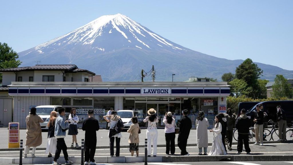 Un edificio de diez plantas en Tokio será demolido por tapar la vista del Monte Fuji