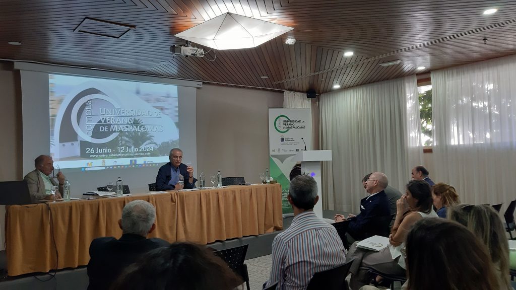 Luciano Parejo, durante su intervención