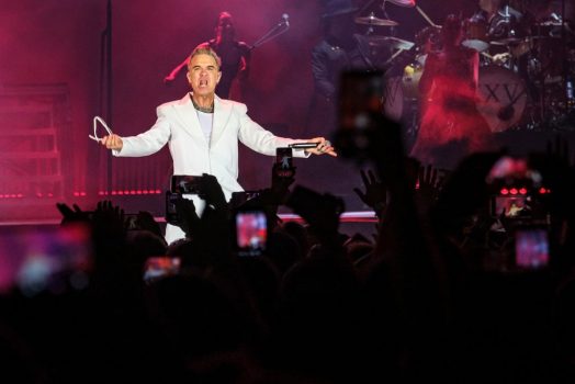 Robbie Williams cierra de forma apoteósica la primera jornada de la tercera edición del Granca Live Fest