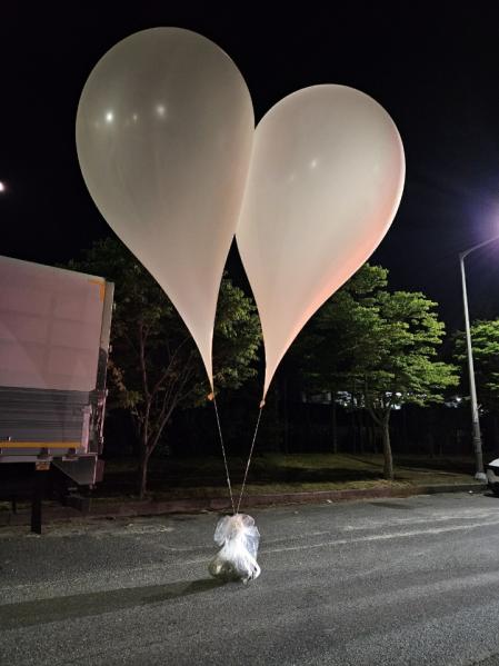 Seúl advierte a Pionyang sobre posibles nuevos envíos de globos con desechos