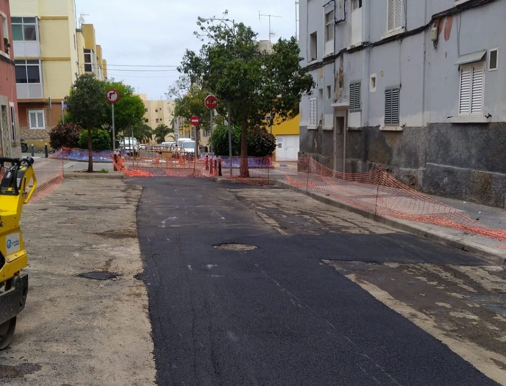 Trabajos en la calle Deán Rodríguez Bolaños