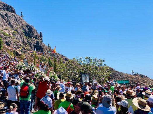 150824 Foto de archivo. Bajada de la Virgen de El Paso en Alajeró