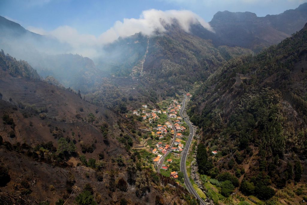 Portugal activa el Mecanismo Europeo para recibir 2 Canadair y combatir el incendio en Madeira