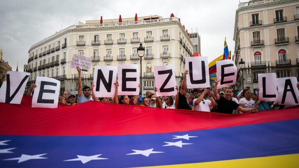 Supremo de Venezuela pide al ente electoral las actas de escrutinio de las presidenciales