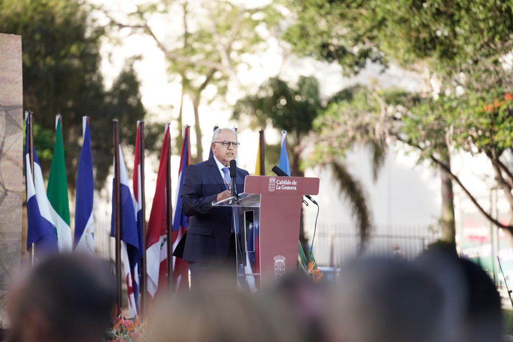 Casimiro Curbelo durante su intervención en las Jornadas Colombinas