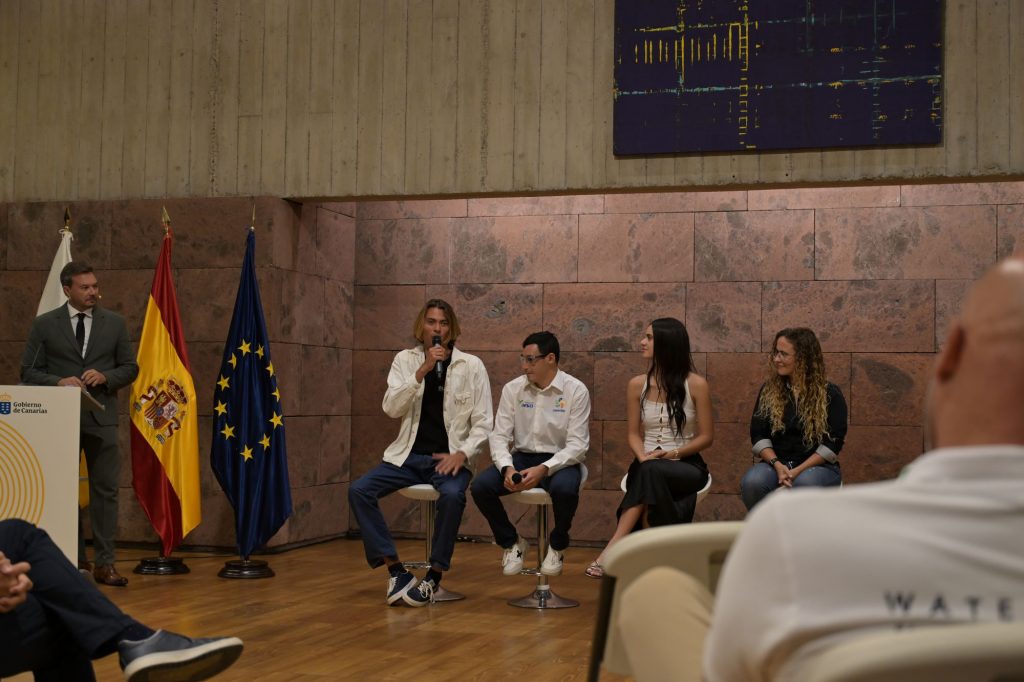 FOTO. Acto reconocimiento deportistas canarios SCTF 2