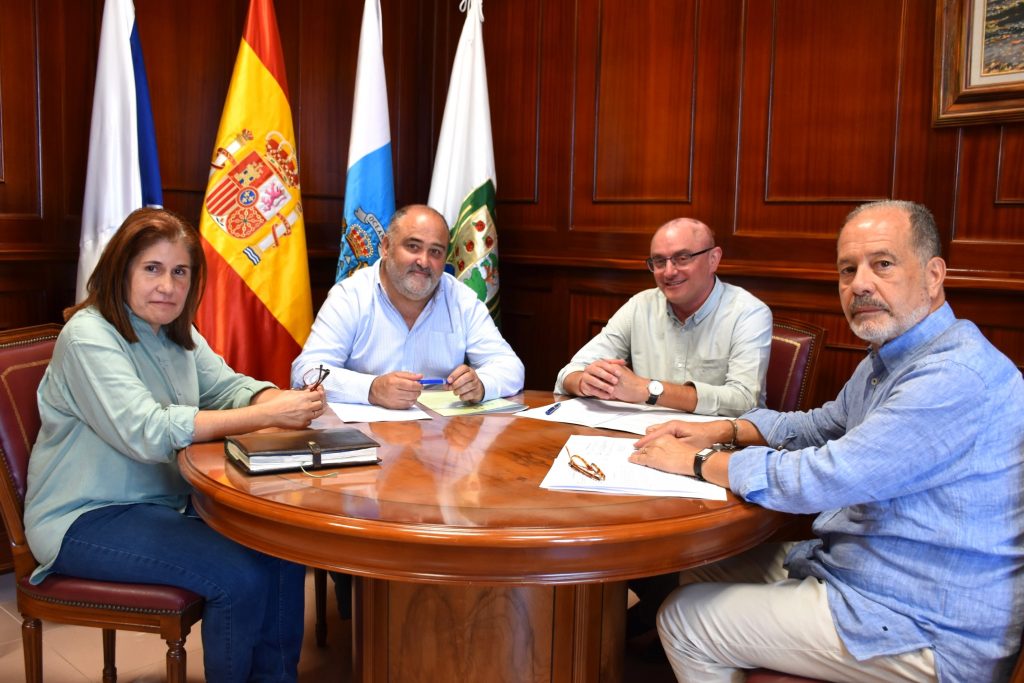 Firma Convenio Cáritas Diocesana de Tenerife