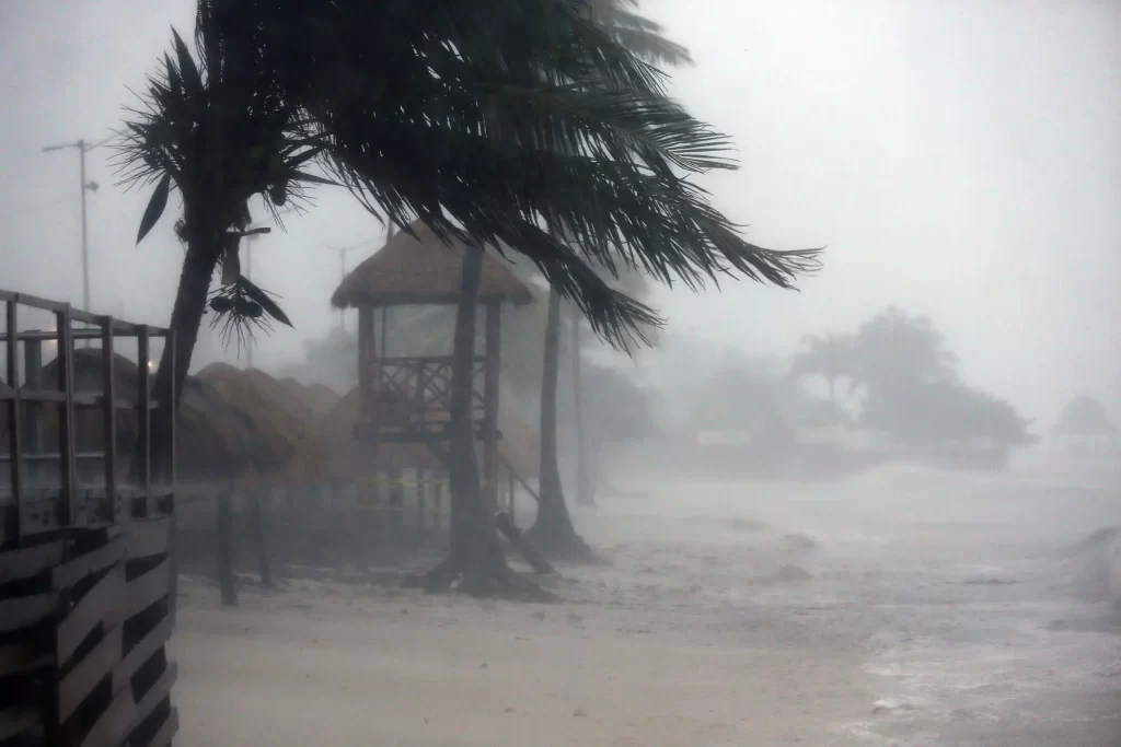 Helene ya causó una muerte en Florida y aun no hay certeza del efecto de su impacto