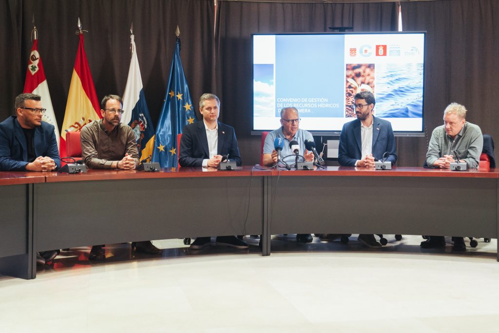 101024 Firma del convenio entre La Gomera y Dinamarca para el impulso de un proyecto tecnológico conjunto para la gestión de los recursos hídricos