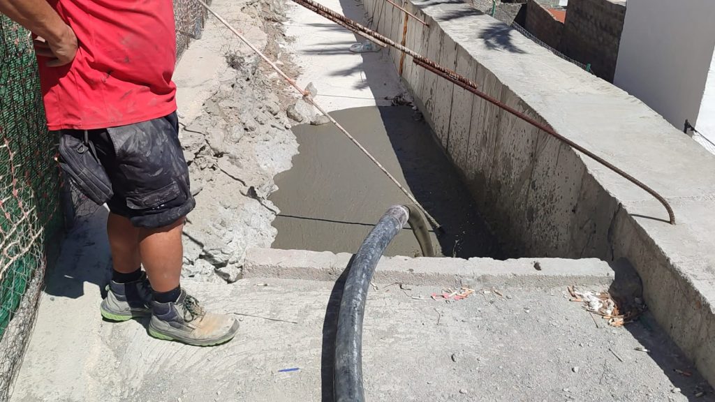 El Ayuntamiento retoma las obras del muro de la calle Cantabria en el barrio de San Juan (2)