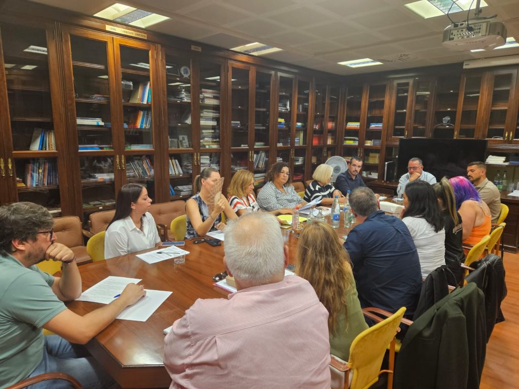 FOTO. Poli Suárez transmite directamente a las familias su política en materia de inclusión educativa 3