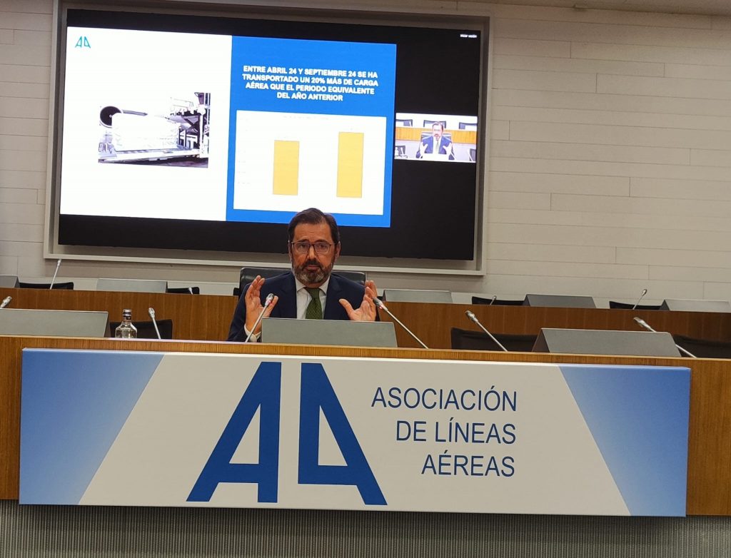 Javier Gándara, presidente de ALA, durante la rueda de prensa (2)