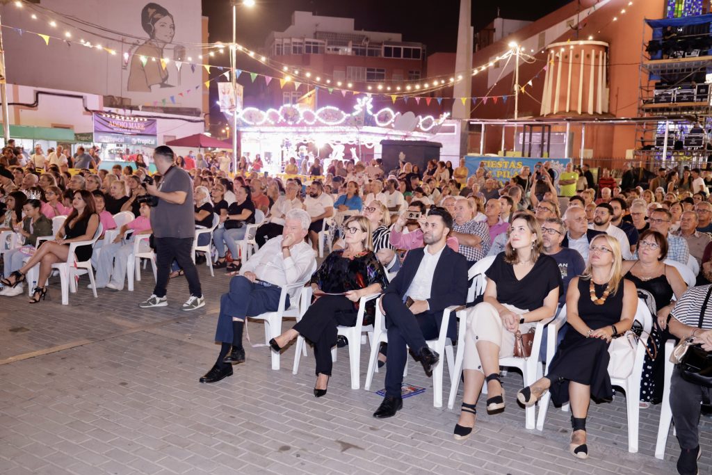 La concejala Inmaculada Medina da inicio a las Fiestas del Pilar con la lectura del pregón 3