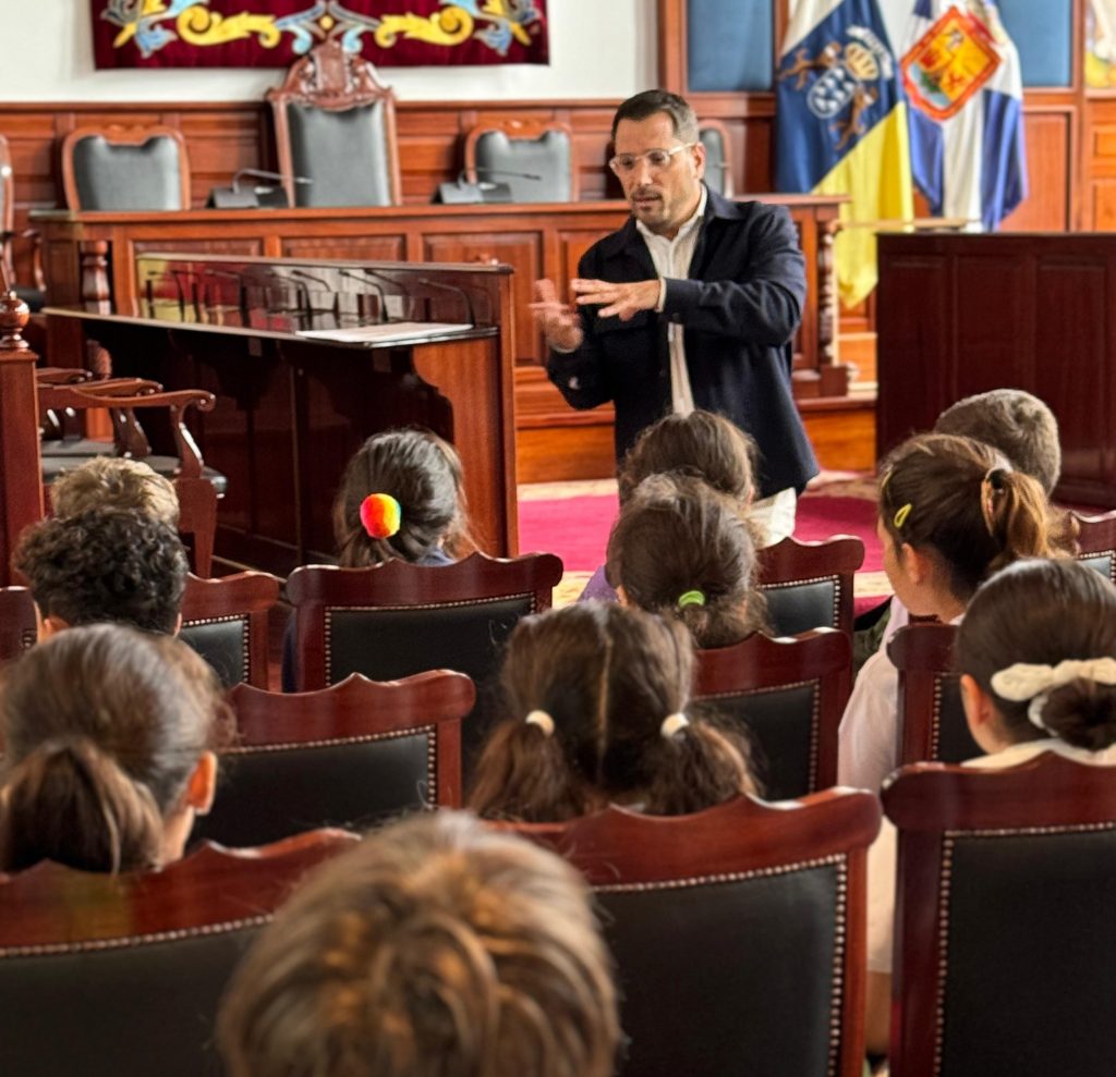 141124 Visita conoce tu Ayuntamiento CEIP Toscal Longuera (4)