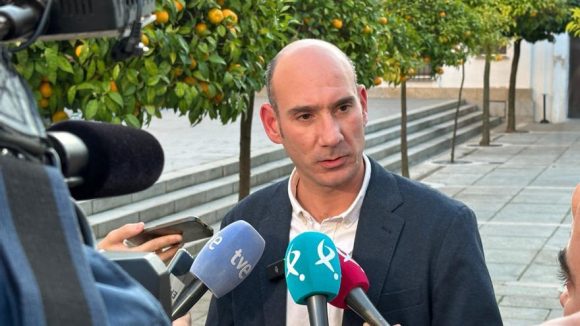 PP pide explicaciones al PSOE por la imputación de su responsable regional en Extremadura