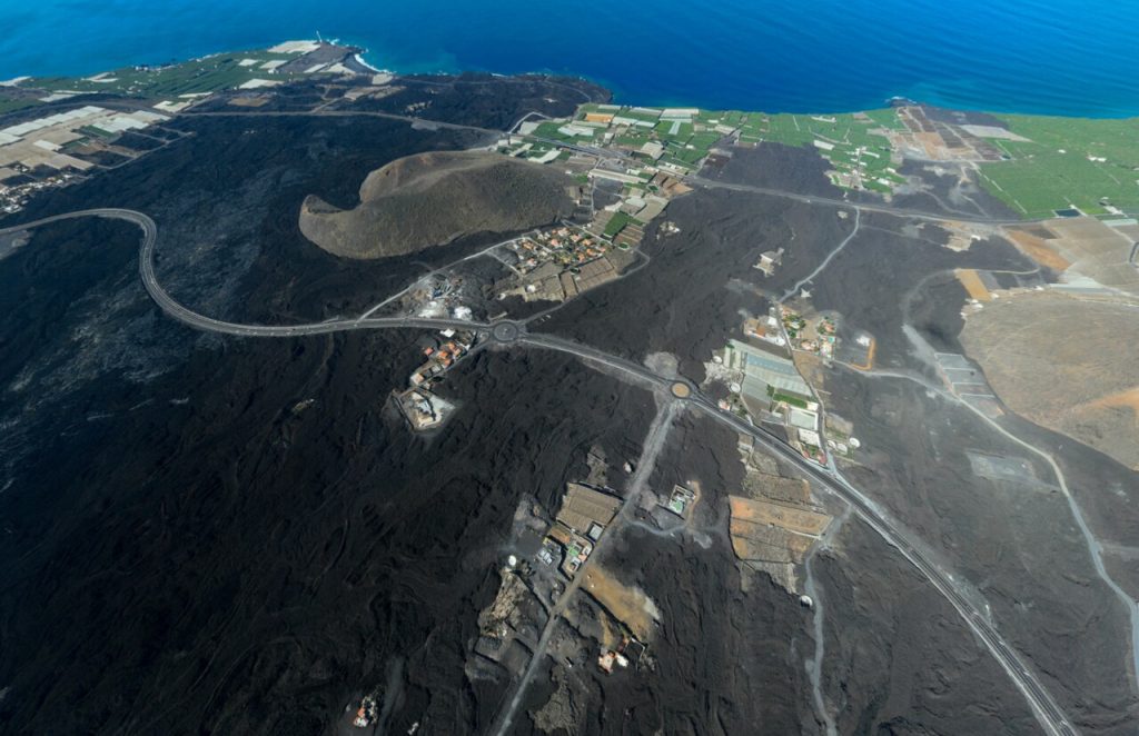 VIsta parcial de la zona de la erupción. FOTO DE I LOVE THE WORLD