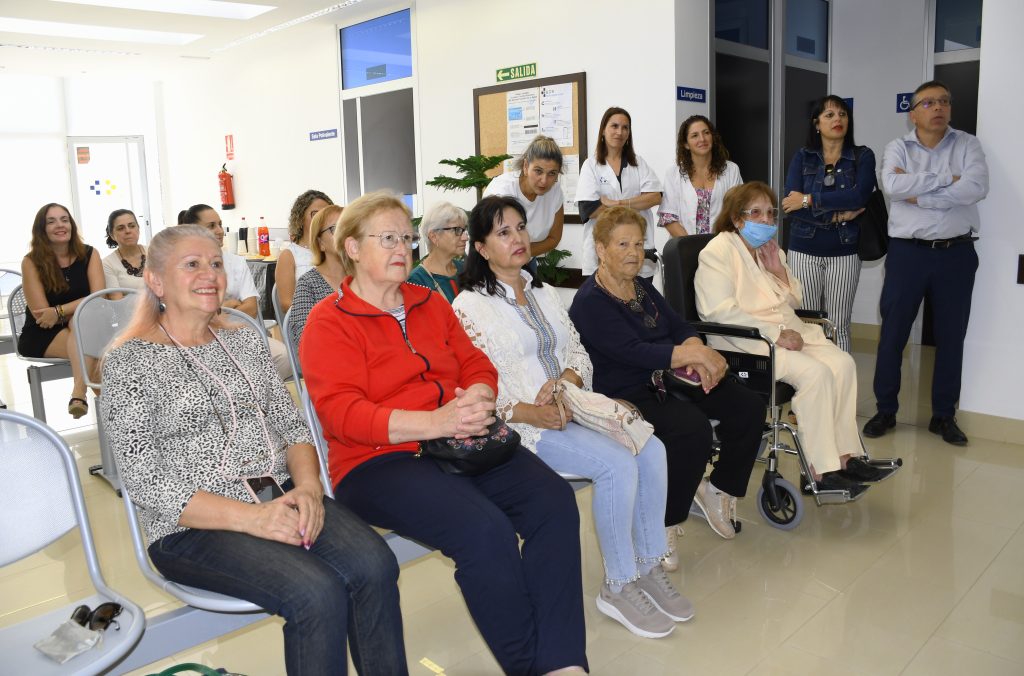 apertura tercer día centro salud Tenteniguada y Homenaje a mayores 12-11 (28)