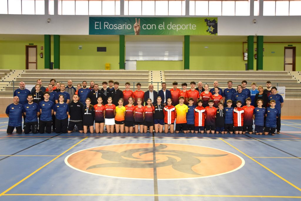 Concentración Nacional de Bádminton en El Rosario (1)