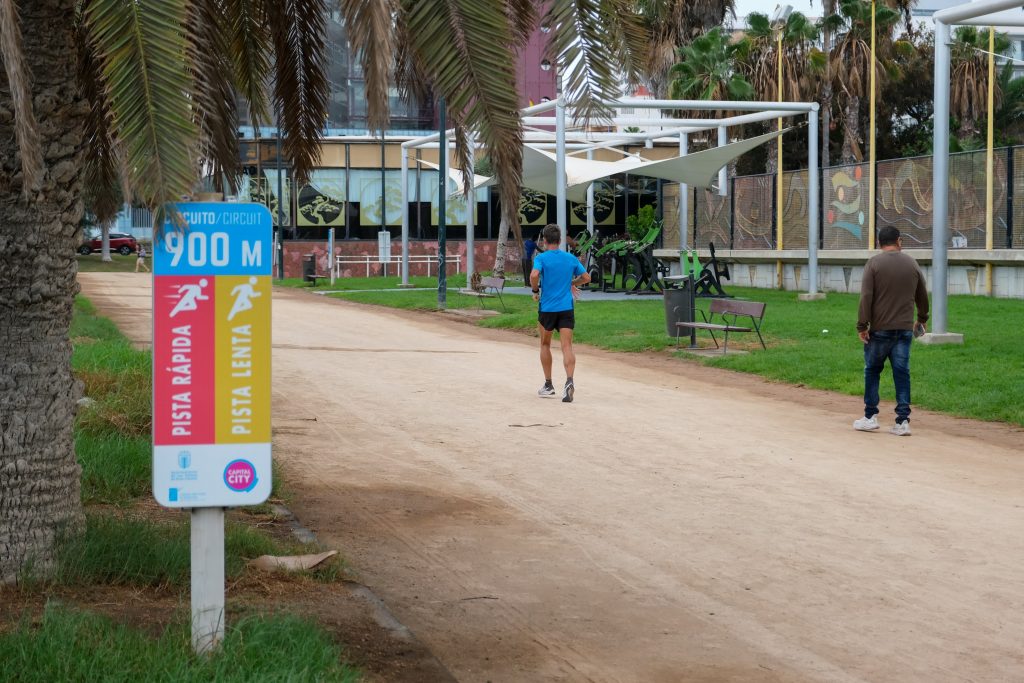 El Ayuntamiento finaliza los trabajos de mejora del pavimento de la pista de atletismo Parque Romano (2)