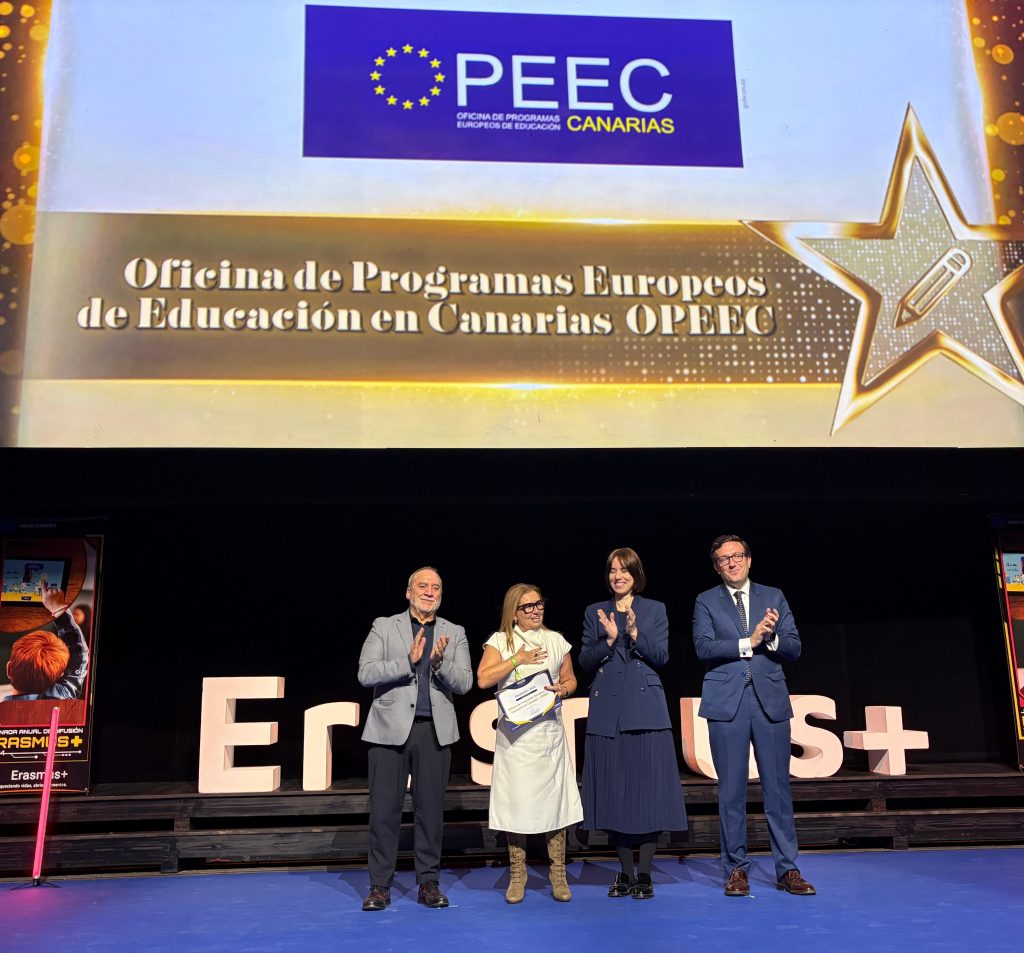 FOTO. La Oficina de Programas Europeos de Educación en Canarias (OPEEC) recibe el Reconocimiento Nacional a la Calidad de los Proyectos Erasmus+ 2024 (3)