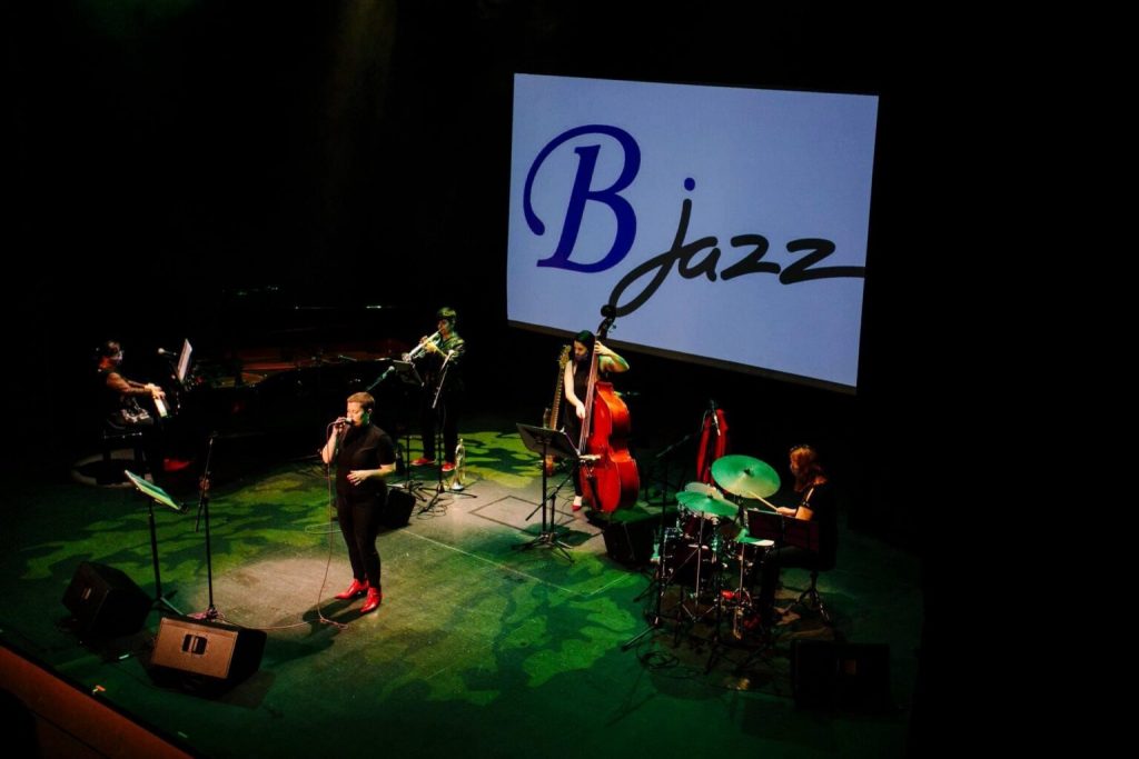 Imagen de archivo de una actuación del grupo femenino 'Bjazz'.