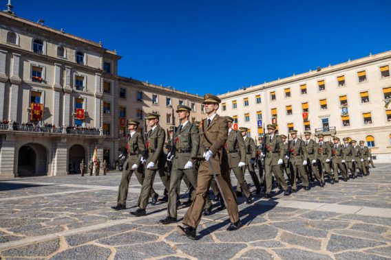 La Academia de Infantería celebra a su patrona con un recuerdo a las víctimas de la dana