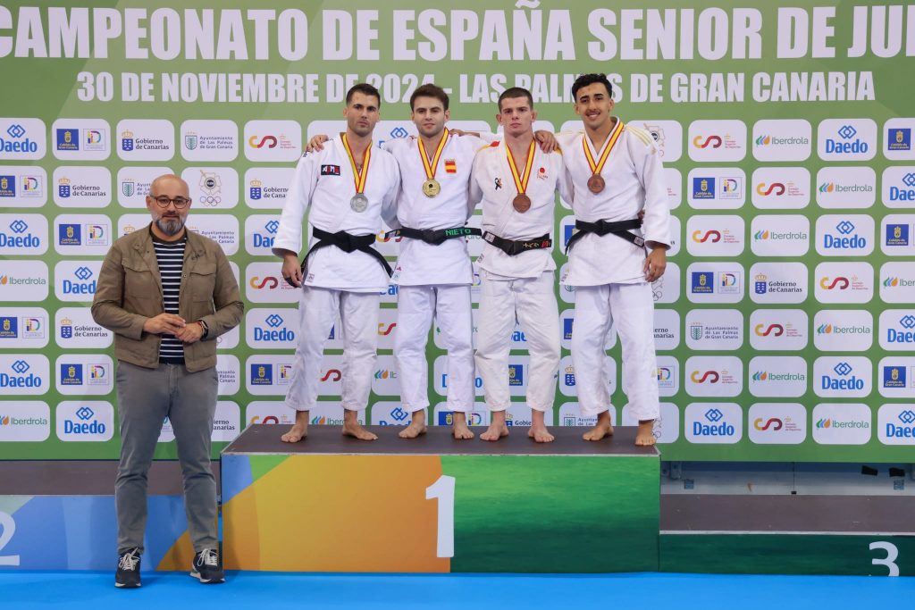 premios -66 kg (bronce al grancanario Giovanni Suaěrez)