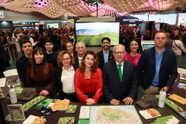 220124 Delegación de la isla de La Gomera presente en FITUR, encabezada por el presidente insular, Casimiro Curbelo, y la consejera insular de Turismo, María Isabel Méndez