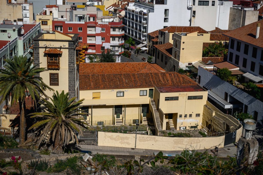 Casa de los Agustinos y Torreón Ventoso