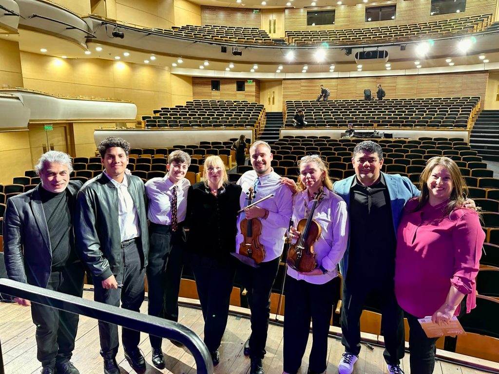 De izquierda a derecha Gonzalo Jaubert, Carlos León, Andrea Melián, Isabel Costes, Francisco Espinel, Carmen Andrade, Ariel Britos y Claudia Rieiro