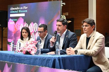 Foto presentación Campaña Almendro en Flor1