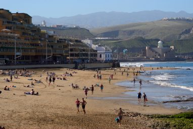 Imagen de archivo de la playa de Las Canteras. Tony Hernández