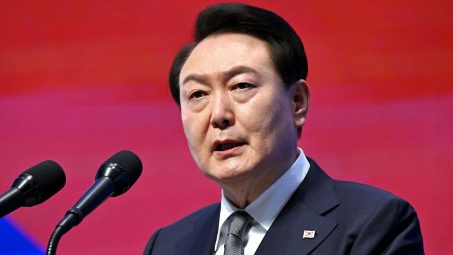 Las autoridades detienen al presidente surcoreano Yoon Suk-yeol