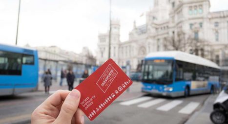 Varias comunidades mantienen de momento los descuentos en el transporte público