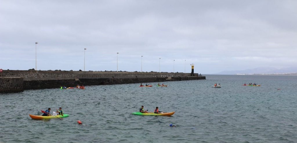 limpieza-de-los-fondos-marinos-de-arrecife-durante-este-pasado-fin-de-semana