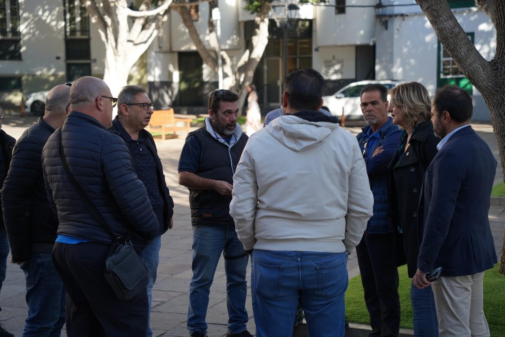 Arona reunión taxi